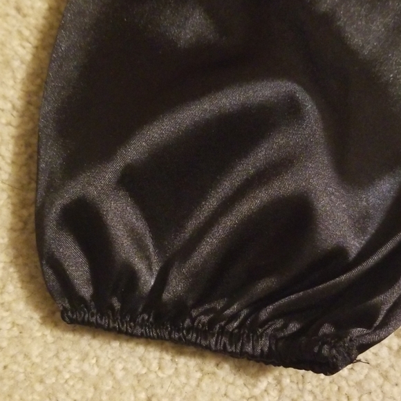 ⭐ Hot & Sexy Black Deep V Long Sleeve Crop Top - Picture 7 of 8